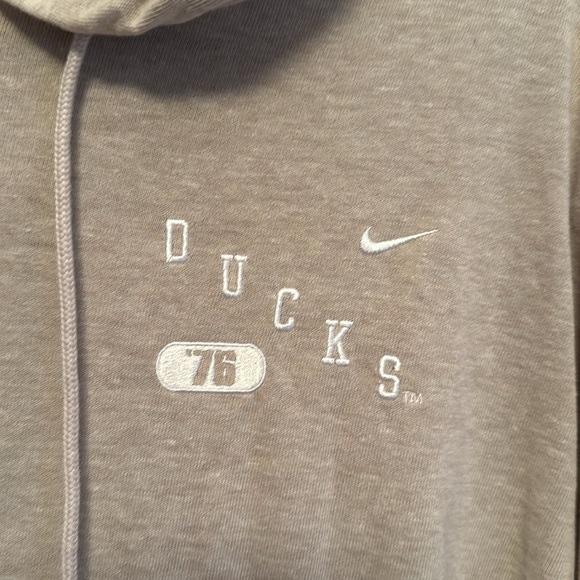 NWT Nike Oregon Ducks Sweatshirt Medium - Picture 2 of 12